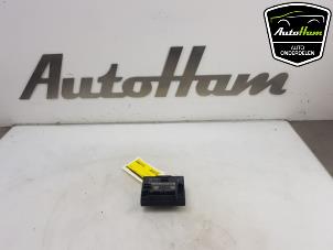 Used Central door locking module Audi Q5 (8RB) 2.0 TFSI 16V Quattro Price € 50,00 Margin scheme offered by AutoHam