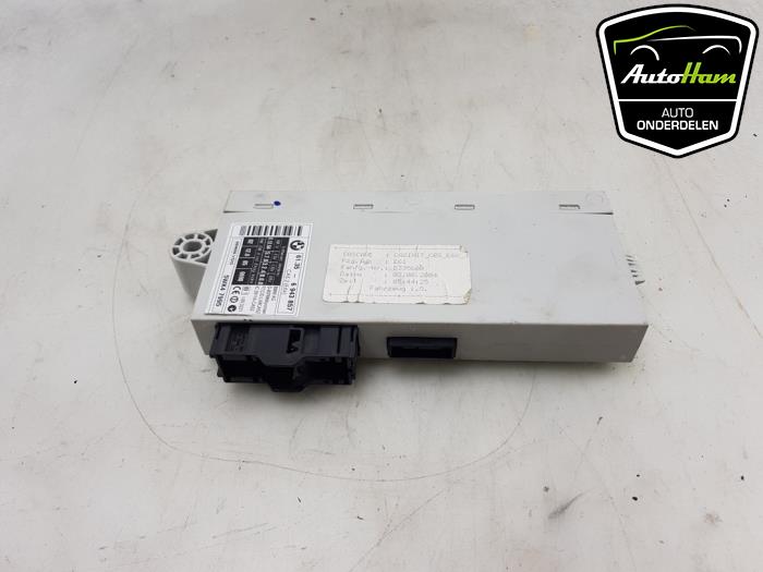 Module (miscellaneous) from a BMW 5 serie Touring (E61) 525i 24V 2004