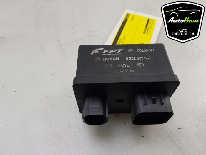 Glow plug relay Fiat Doblo Cargo 1.3 D Multijet - 55250747