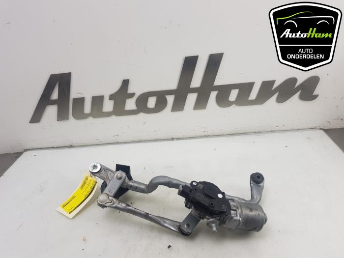 Wiper motor + mechanism Toyota Yaris III 1.5 16V Dual VVTiE