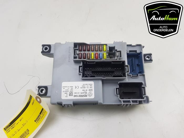 Fuse box Fiat Doblo Cargo 1.3 D Multijet 00520321540 DELPHI