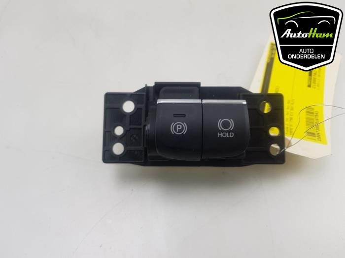 Interruptor de freno de mano de un Toyota Corolla Touring Sport (E21/EH1) 1.8 16V Hybrid 2021