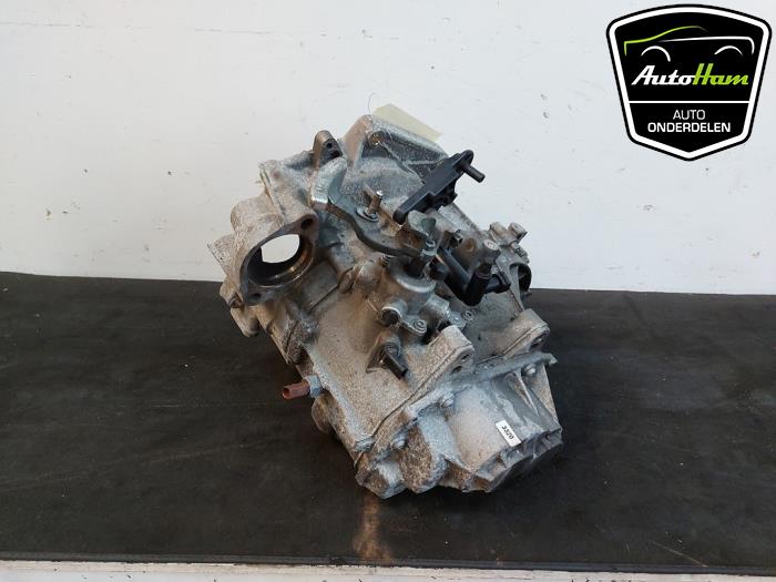 Getriebe van een Skoda Rapid 1.0 TSI 12V 2019