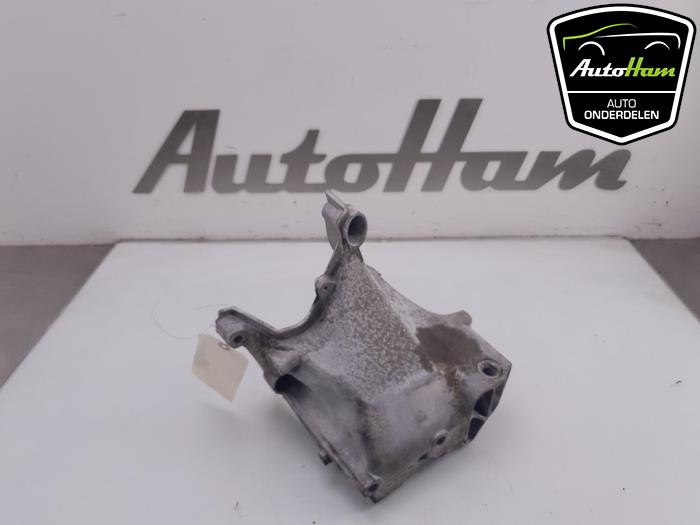 Used Engine mount Volkswagen Golf VII Variant (AUVV) 1.0 TSI 12V BlueMotion Technology Price € 20,00 Margin scheme offered by AutoHam