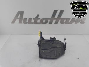 Used Battery box Opel Agila (B) 1.0 12V Price € 10,00 Margin scheme offered by AutoHam