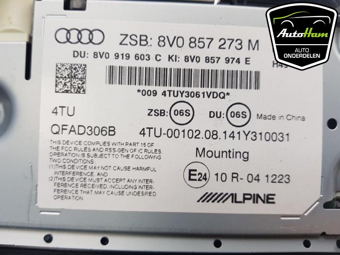 Display Multi Media control unit from a Audi A3 Sportback (8VA/8VF) 1.4 16V g-tron 2014