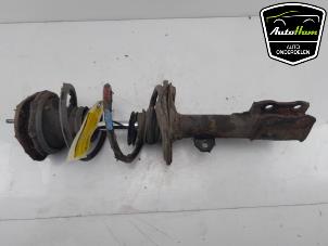 Used Front shock absorber, right Toyota Corolla (E12) 1.6 16V VVT-i Price € 50,00 Margin scheme offered by AutoHam