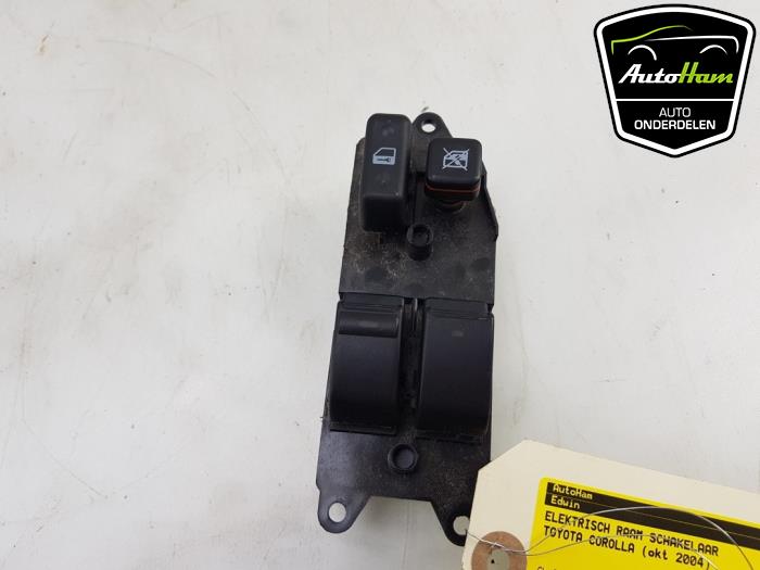 Electric window switch from a Toyota Corolla (E12) 1.6 16V VVT-i 2004