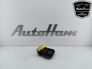 Used Fuse box Renault Captur II (RJB) 1.3 TCE 130 16V Price € 150,00 Margin scheme offered by AutoHam
