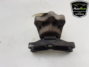Engine mount from a Ford Transit Custom 2.2 TDCi 16V 2013