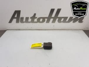 Used Glow plug relay Ford Transit Custom 2.2 TDCi 16V Price € 25,00 Margin scheme offered by AutoHam