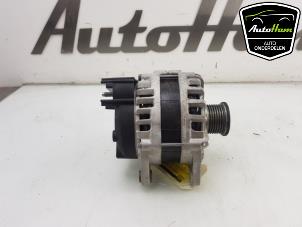 Dynamo van een Renault Captur II (RJB) 1.3 TCE 130 16V 2020