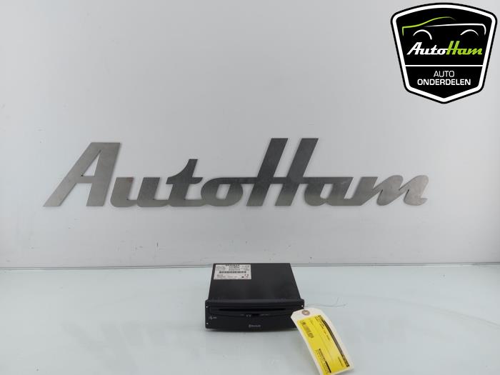 Używane Zmieniarka CD Renault Laguna II Grandtour (KG) 2.0 dCi 16V Cena € 50,00 Procedura marży oferowane przez AutoHam