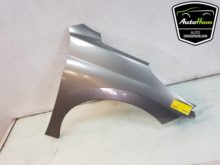 Front wing, right from a Peugeot 207 CC (WB) 1.6 16V 2010