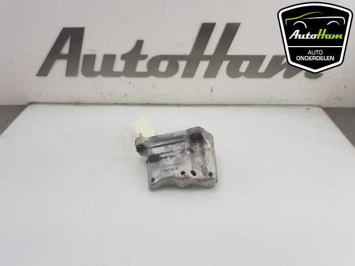 Used Engine mount Mini Mini (F56) 1.2 12V One Price € 15,00 Margin scheme offered by AutoHam