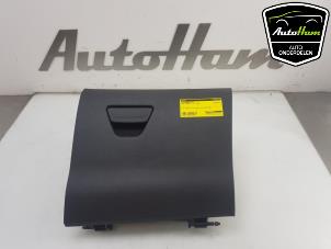 Gebrauchte Handschuhfach Ford Transit Courier 1.5 TDCi 75 Preis € 35,00 Margenregelung angeboten von AutoHam