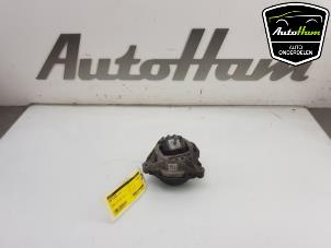 Used Engine mount BMW 3 serie (F30) 318d 2.0 16V Price € 25,00 Margin scheme offered by AutoHam