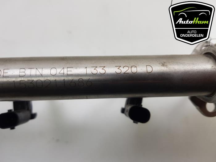 Fuel injector nozzle Seat Leon 1.4 TSI ACT 16V 04E133320D CZEA BOSCH