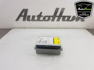 Używane Radioodtwarzacz CD Volvo V40 (MV) 2.0 D4 16V Cena € 175,00 Procedura marży oferowane przez AutoHam