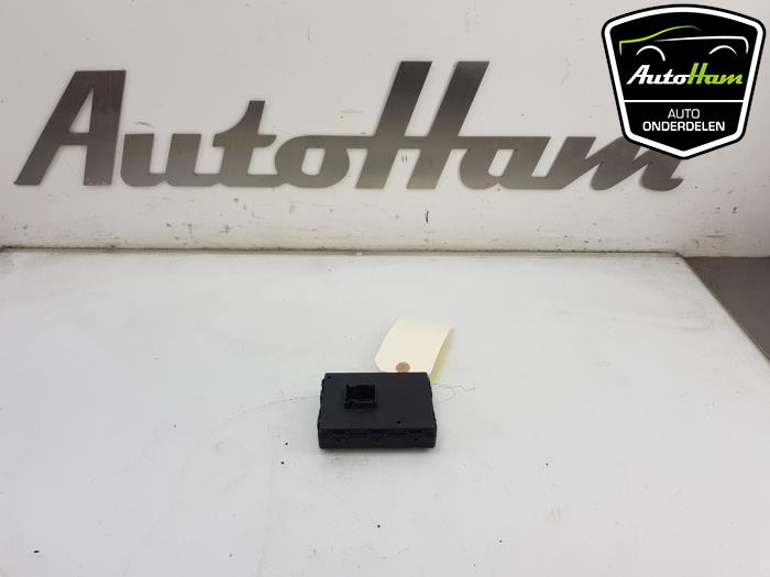 Używane Modul keyless vehicle Seat Ateca (5FPX) 1.5 TSI 16V Cena € 25,00 Procedura marży oferowane przez AutoHam