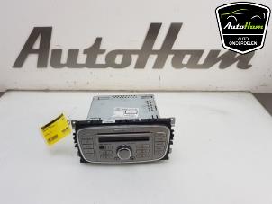 Używane Radioodtwarzacz CD Ford Focus 2 1.6 16V Cena € 50,00 Procedura marży oferowane przez AutoHam