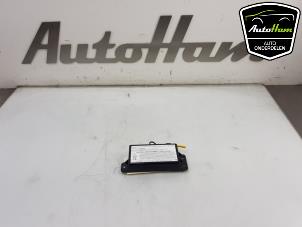 Usagé Batterie Opel Karl 1.0 12V Prix € 40,00 Règlement à la marge proposé par AutoHam