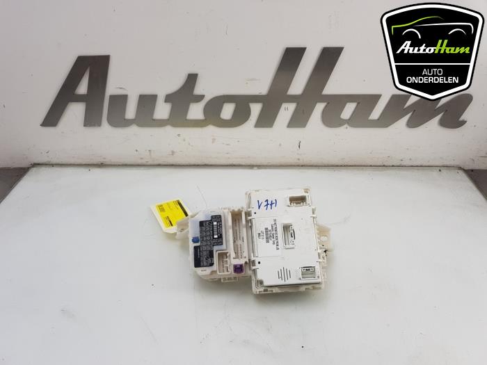 Fuse Box Opel Agila 1.0 12V - 3677085L41 GM - AutoHam