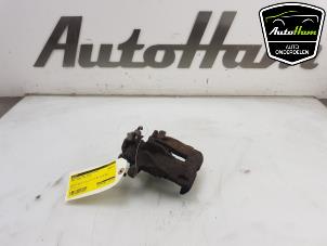 Used Rear brake calliper, right Opel Vivaro 1.6 CDTI BiTurbo 140 Price € 50,00 Margin scheme offered by AutoHam