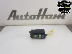 Usados Caja de fusibles Austin Mini Open (R52) 1.6 16V Cooper S Precio € 15,00 Norma de margen ofrecido por AutoHam