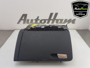 Usagé Boîte à gants Audi A4 (B8) 2.0 eTDI 16V Prix € 30,00 Règlement à la marge proposé par AutoHam