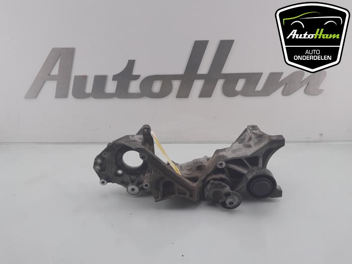 Gebrauchte Dynamostütze oben Audi A4 (B8) 2.0 eTDI 16V Preis € 45,00 Margenregelung angeboten von AutoHam