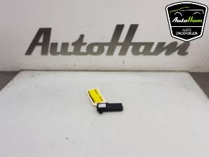 Usagé Antenne amplificateur Opel Corsa E 1.0 SIDI Turbo 12V Prix € 15,00 Règlement à la marge proposé par AutoHam