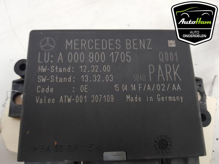 Ordinateur aide au stationnement d'un Mercedes-Benz V (447.8) 2.1 220 CDI, 220 d 16V 2014