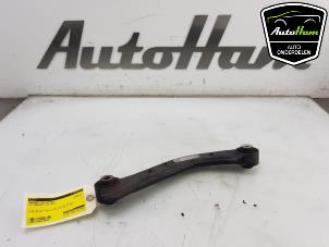 Used Rear wishbone, left Kia Sportage (QL) 1.6 GDI 16V 4x2 Price € 50,00 Margin scheme offered by AutoHam