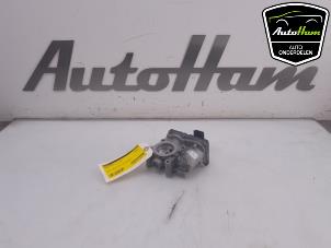 Used Throttle body Renault Clio IV Estate/Grandtour (7R) 0.9 Energy TCE 90 12V Price € 35,00 Margin scheme offered by AutoHam