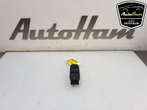 Used Electric window switch Volvo V50 (MW) 2.0 D 16V Price € 25,00 Margin scheme offered by AutoHam