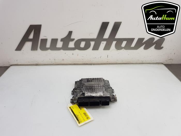 Used Engine management computer Volvo V50 (MW) 2.0 D 16V Price € 85,00 Margin scheme offered by AutoHam