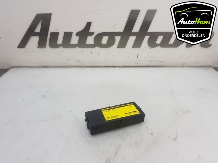 Używane Modul climatronic Volvo XC90 II 2.0 T8 16V Twin Engine AWD Cena € 35,00 Procedura marży oferowane przez AutoHam