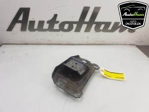 Used Engine mount Opel Combo Cargo 1.6 CDTI 75 Price € 25,00 Margin scheme offered by AutoHam