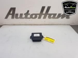 Used Parking brake module Renault Clio V (RJAB) 1.0 TCe 100 12V Price € 75,00 Margin scheme offered by AutoHam