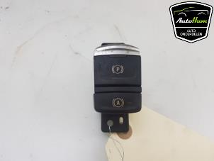 Used Parking brake switch Renault Clio V (RJAB) 1.0 TCe 100 12V Price € 15,00 Margin scheme offered by AutoHam