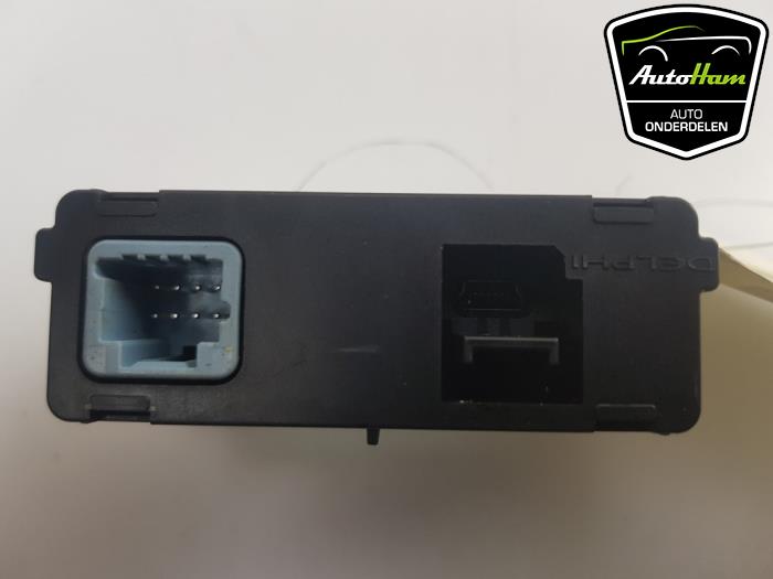 AUX / USB connection from a Renault Clio V (RJAB) 1.0 TCe 100 12V 2020