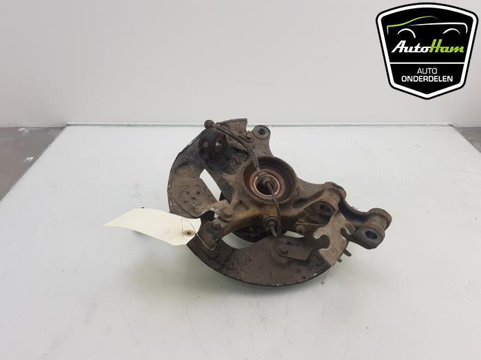 Knuckle, front right from a Peugeot 308 SW (L4/L9/LC/LJ/LR) 1.6 BlueHDi 120 2014