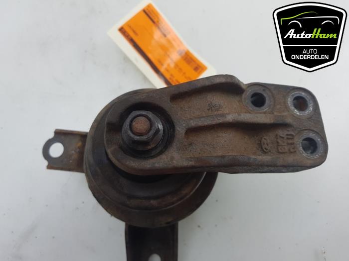 Engine mount from a Hyundai i20 1.4i 16V 2010