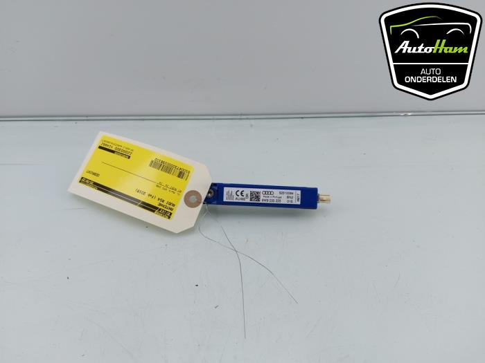 Używane Antena Audi RS 4 Avant (B9) 2.9 V6 TFSI 24V Cena € 15,00 Procedura marży oferowane przez AutoHam