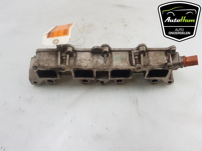 Colectores de admisión con número de artículo 03C133 stock