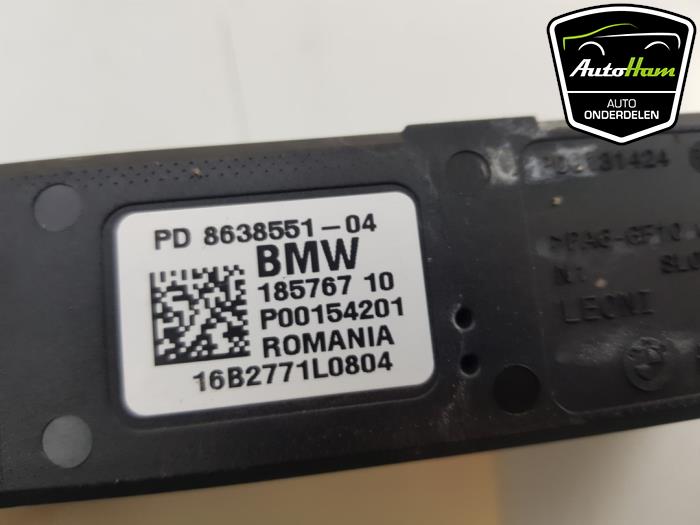 Module (miscellaneous) from a BMW 3 serie (F30) 330e 2016