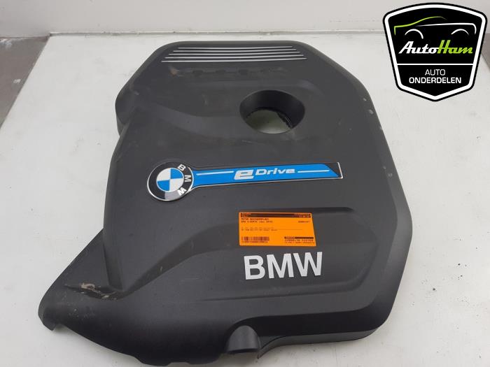Cache sous moteur d'un BMW 3 serie (F30) 330e 2016