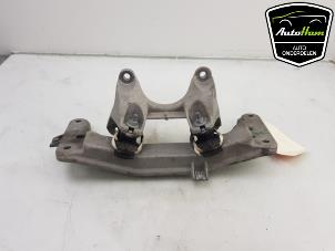 Used Gearbox mount BMW 3 serie (F30) 330e Price € 40,00 Margin scheme offered by AutoHam