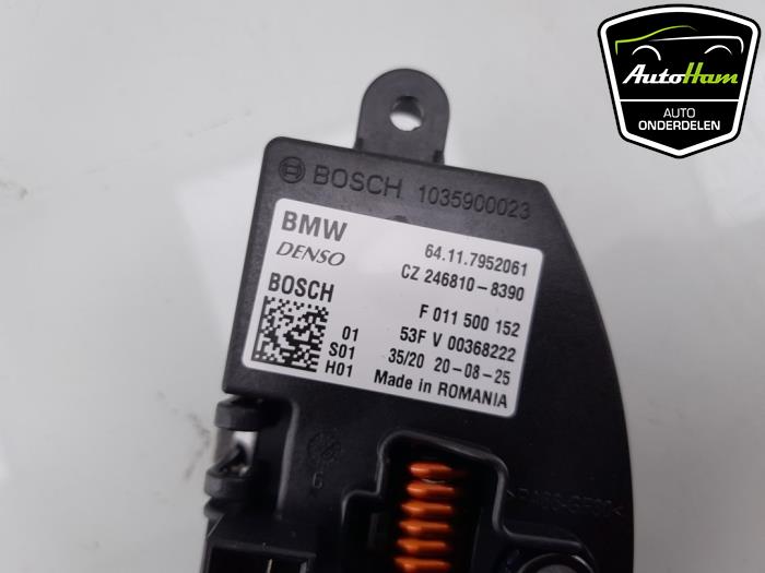 Heater resistor from a BMW 1 serie (F40) 118i 1.5 TwinPower 12V 2020